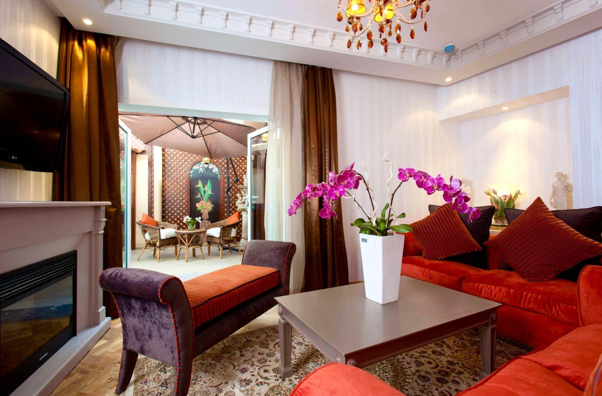 Art Palace & Hotel