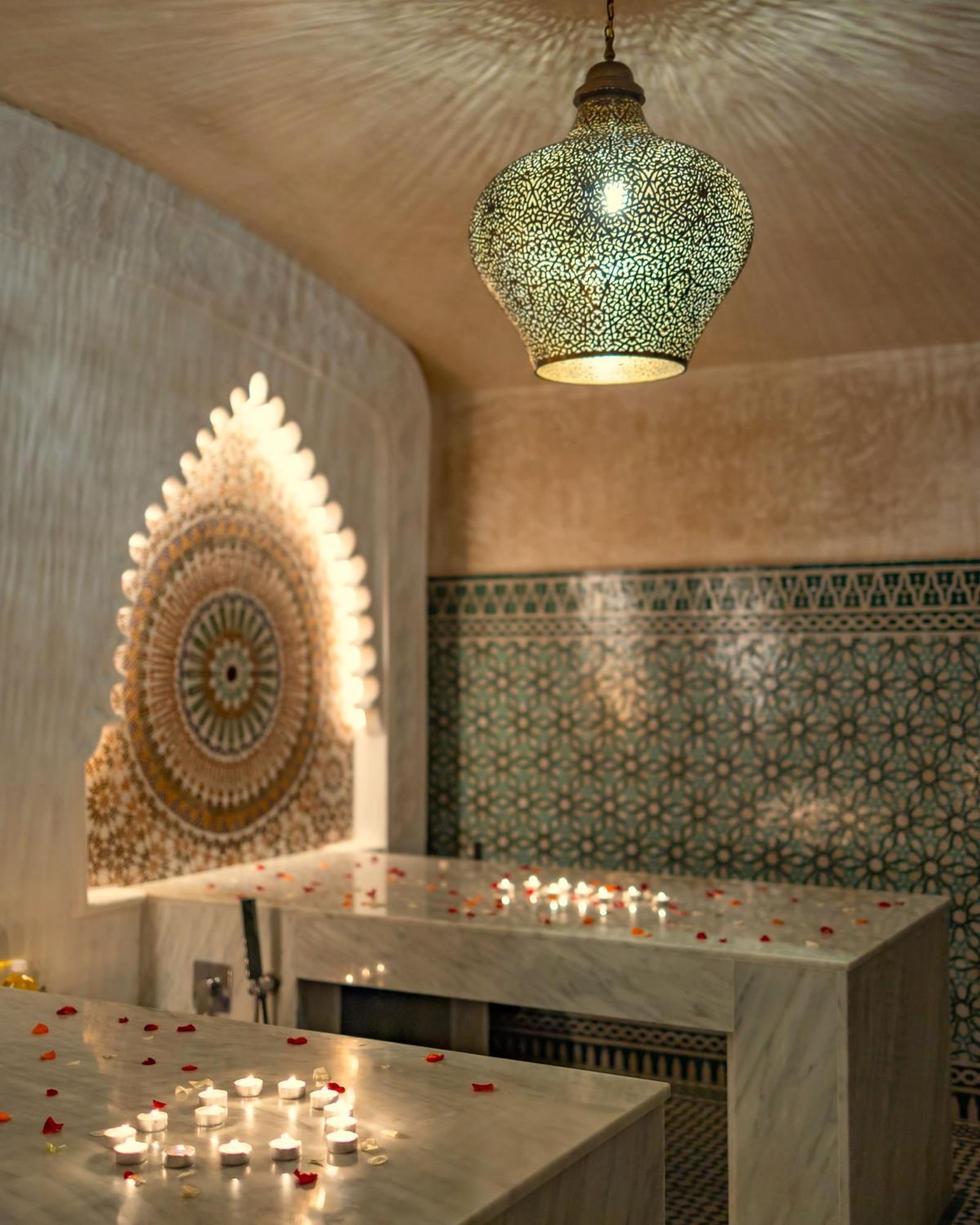 Art Palace & Hotel Casa Blanca