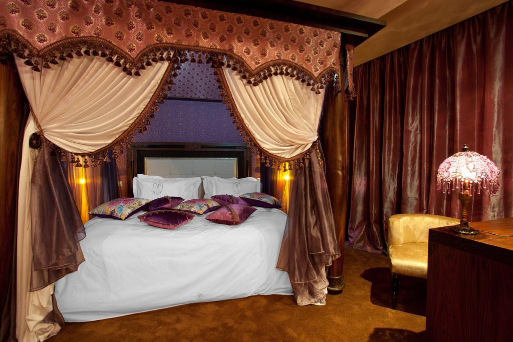 Hotel Art Palace & Casablanca